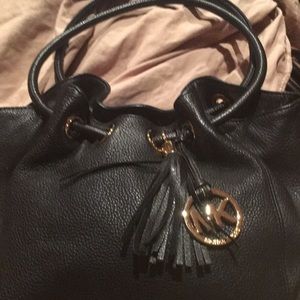 Moving sale/Michael Kors black bag make offer